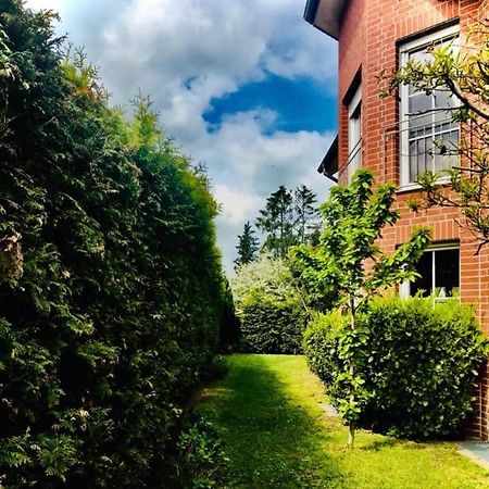 Grosses 4 Zimmer Apartment Naehe Messe Hannover Buitenkant foto